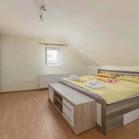 Apartamento Pr' Kavac By Interhome Rateče